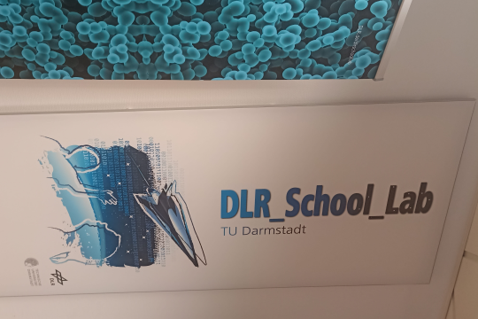 Besuch im DLR_School_Lab Darmstadt
