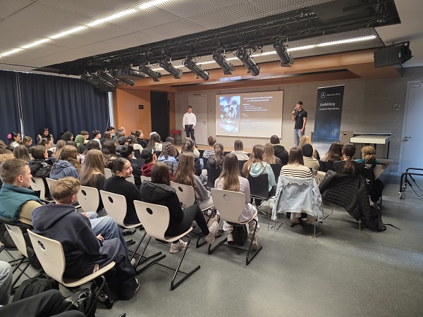 Vortrag Mercedes Benz Azubi